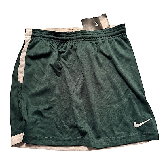 Nike Green Athletic Skirt XS no pockets NWT - Picture 1 of 5